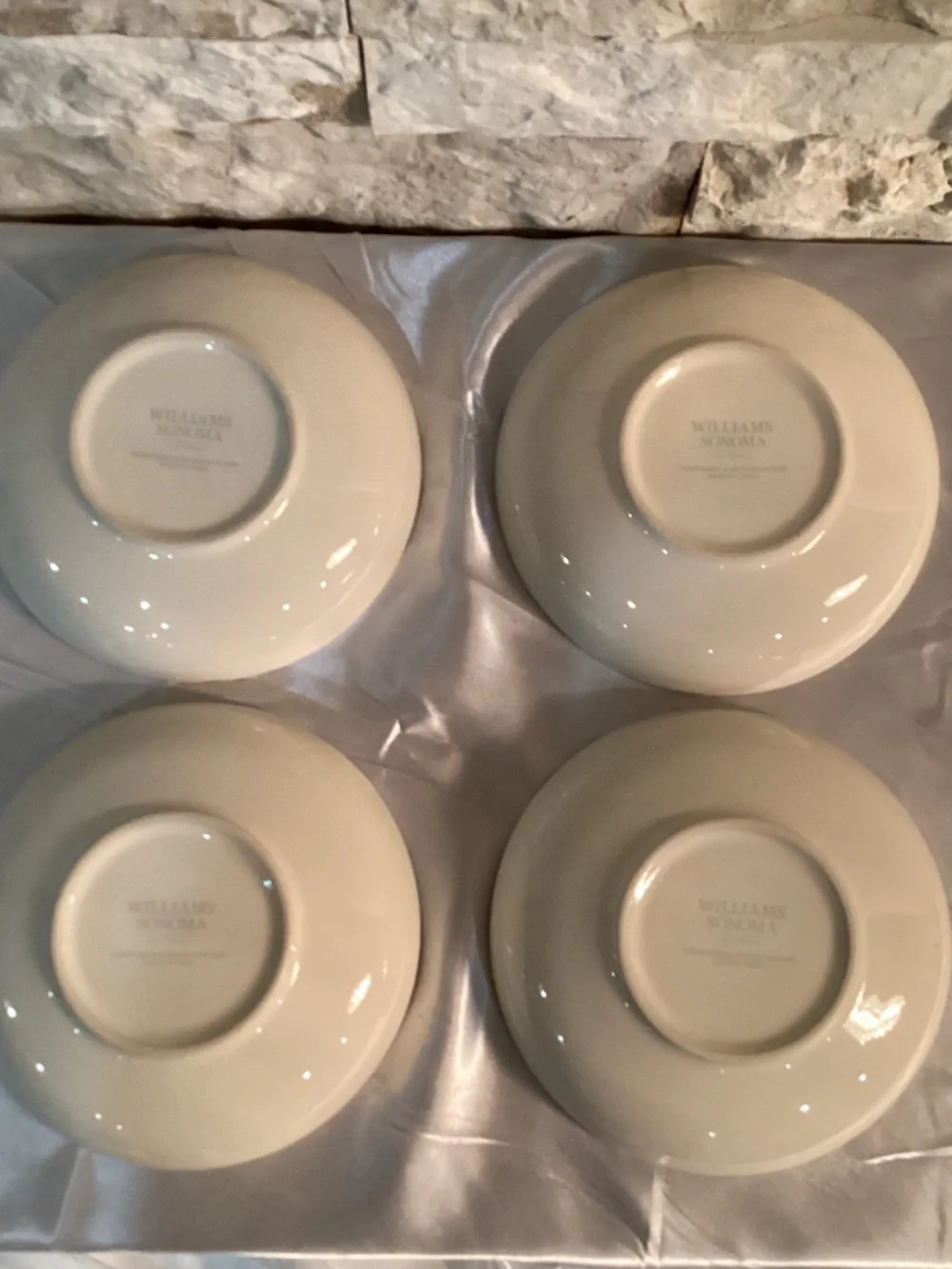 Williams Sonoma Damask Easter Bunny Plates and Bowls Set - 8 Piece Retired